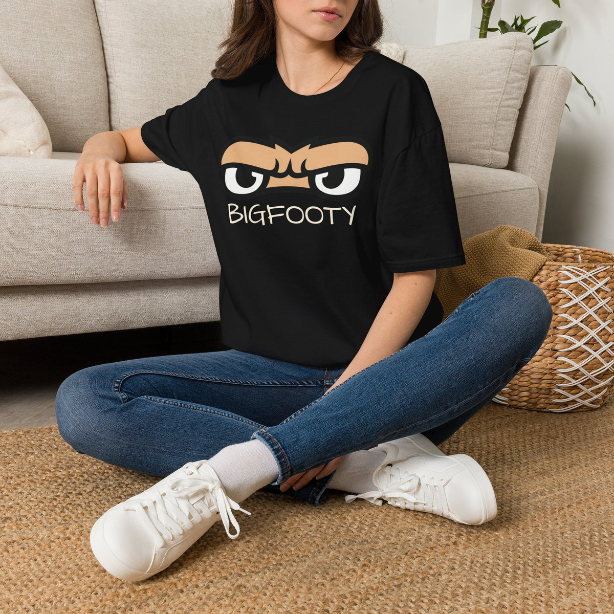 Bigfooty Eyes Mid Chest Tee